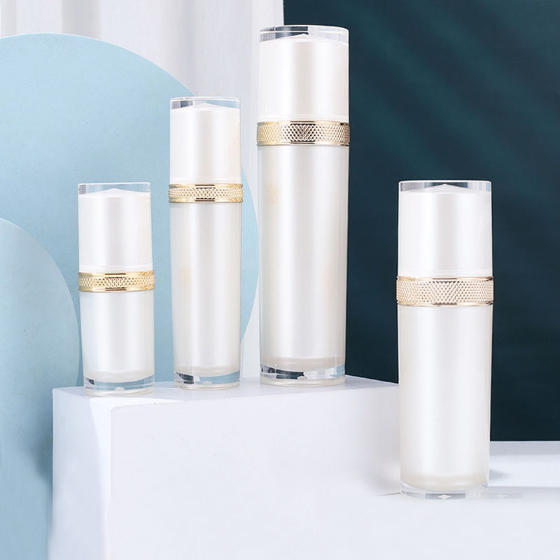 100ml pearl white acrylic/plas - đánh giá và giá Essence Serum Toner